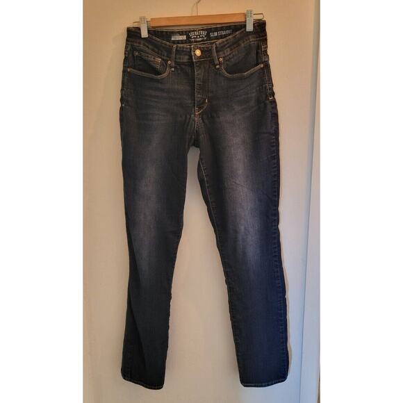 Levis Slim Straight Jeans Womens 30 x 32 Totally Shaping Dark Wash Jeans Stretch - Picture 1 of 12